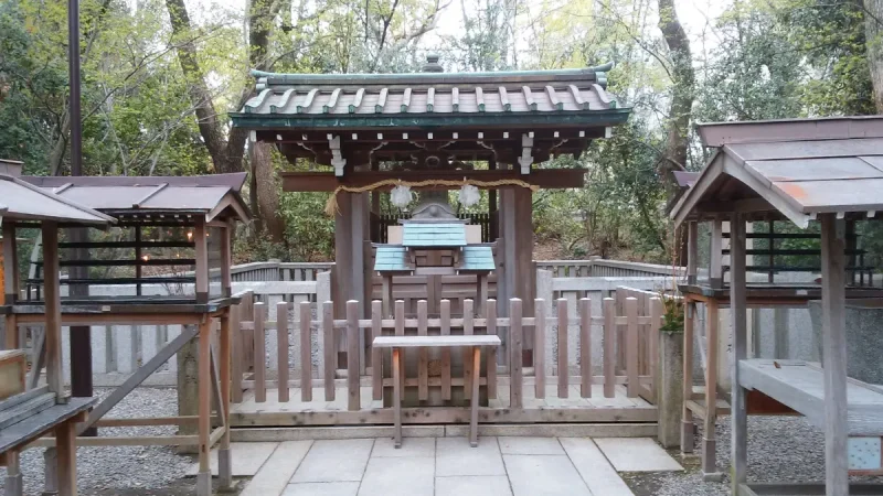湊川神社にある大楠公墓所