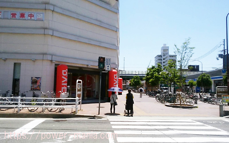 駅前の信号