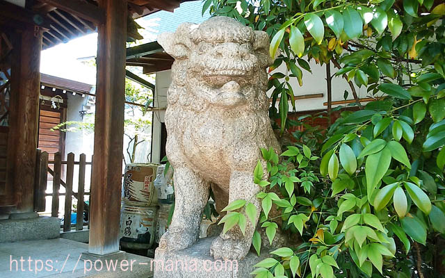 一宮神社の右の狛犬