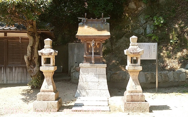 烏原神社