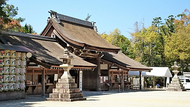 神社の門