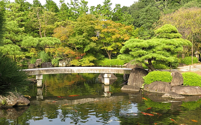 姫路城の隣にある好古園