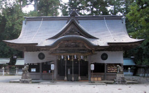伊和神社の社殿