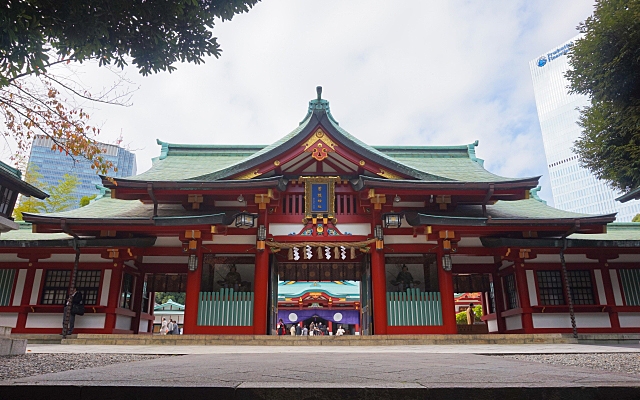 日枝神社の神門