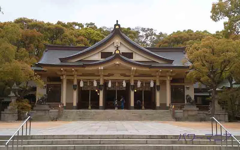 兵庫県・湊川神社の社殿